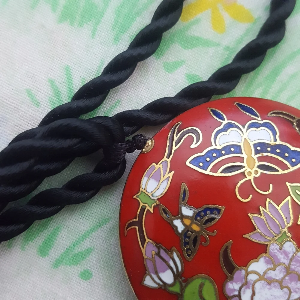 🌙Vintage Cloisonne Disc Silk Rope Necklace